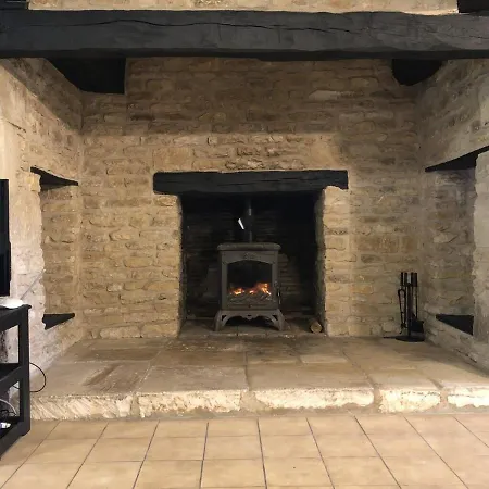 Blacksmiths In - 3 Beds *