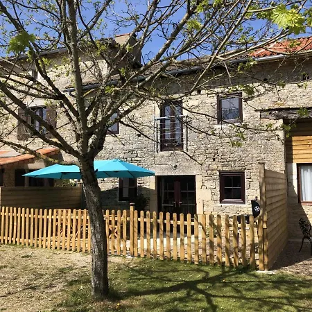 בית נופש Blacksmiths In - 3 Beds Blanzay