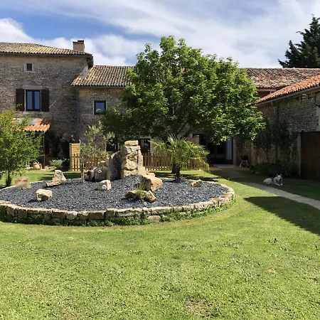 Blacksmiths In - 3 Beds * Blanzay